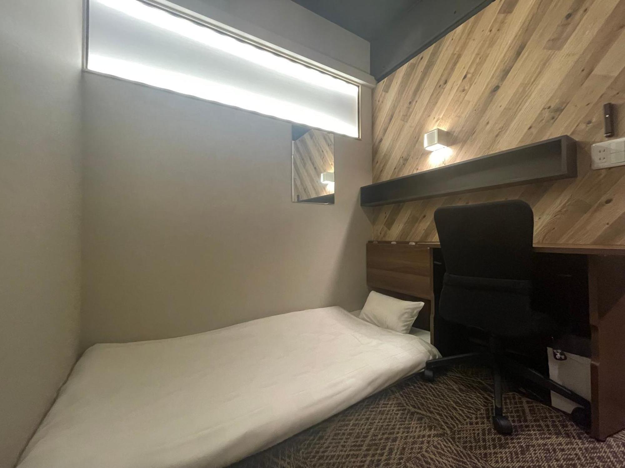 Capsule Hotel Continue Nijojokita Kyoto Ngoại thất bức ảnh