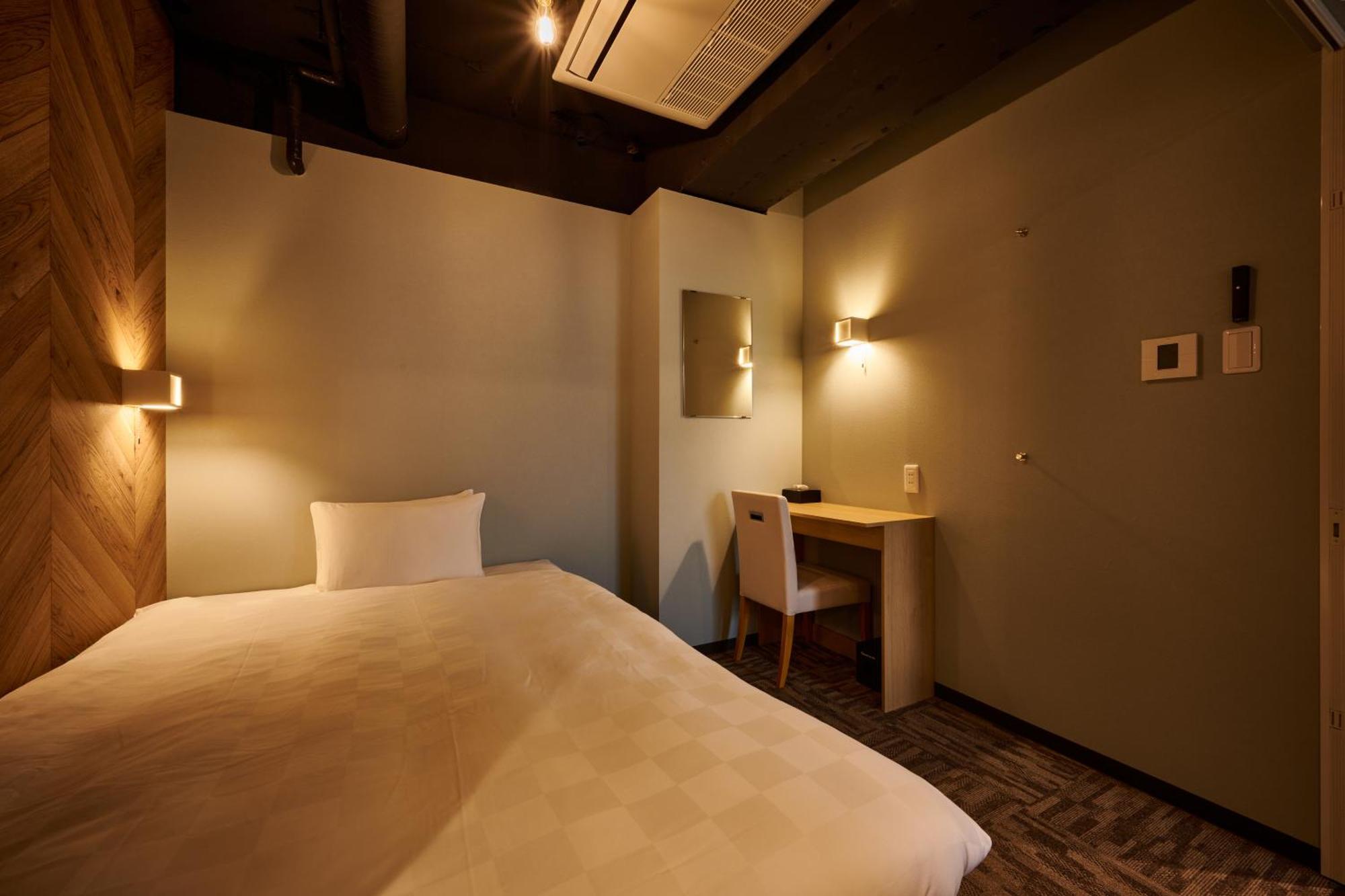Capsule Hotel Continue Nijojokita Kyoto Ngoại thất bức ảnh